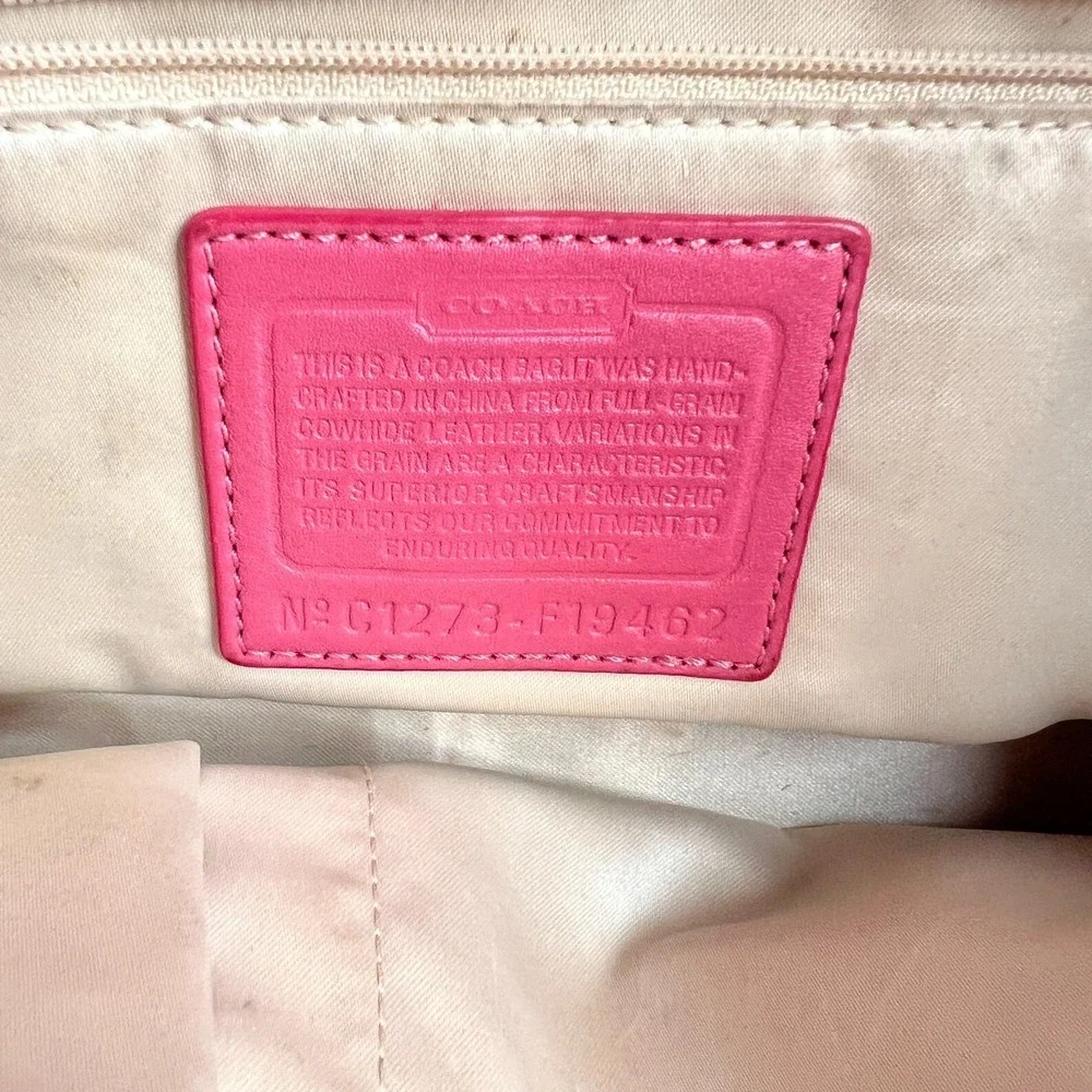 Coach Gallery Tote & Wallet Set – Red Patent Leather Embossed Signature, Style